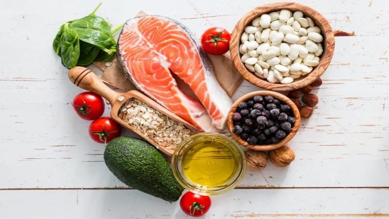 "Điểm Danh" Những Vitamin và Dưỡng Chất "Vàng" Cho Tim Mạch